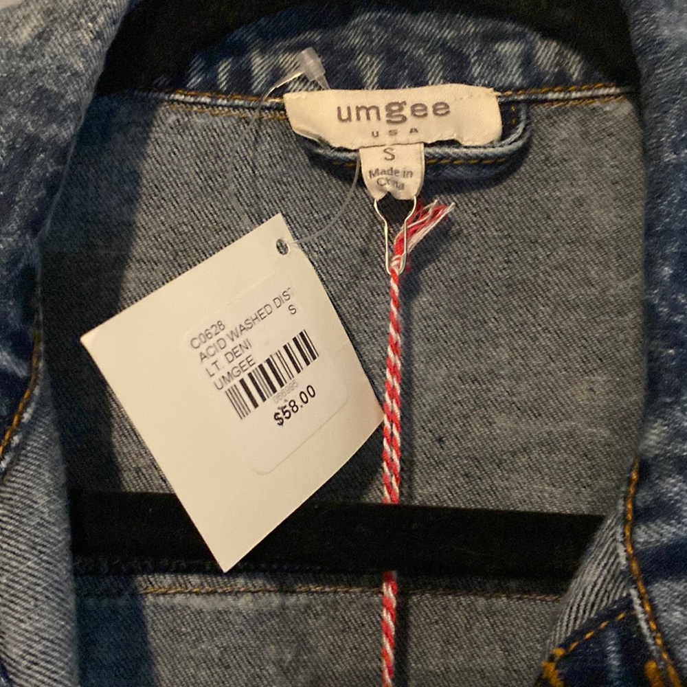 NWT  Denim jacket size medium - oversized.